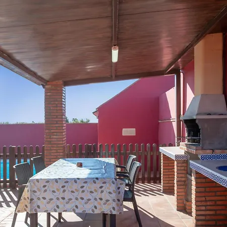 Mis Ninas 1 Holiday park